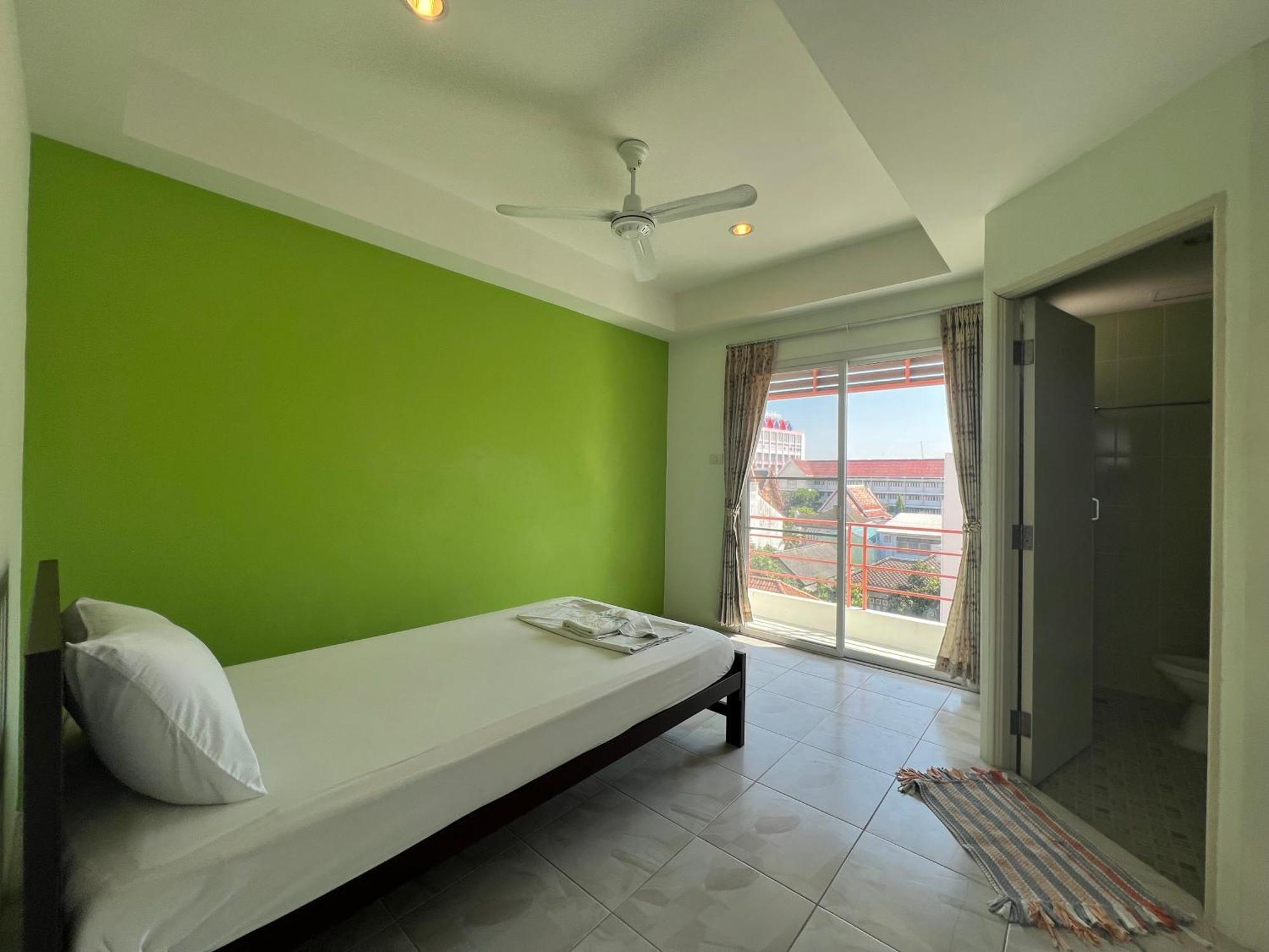 होटल Bonita House 2*